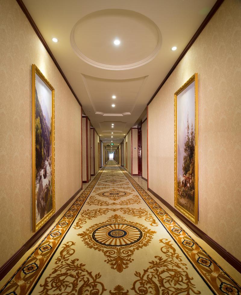 Vienna Hotel Shenzhen Railway Station Exterior photo