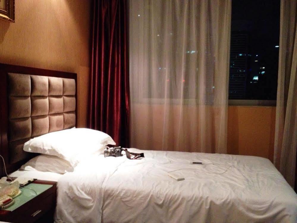 Vienna Hotel Shenzhen Railway Station Exterior photo
